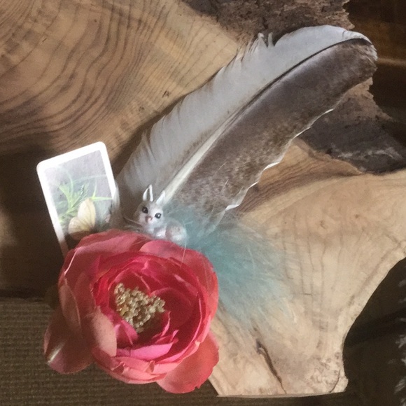 Custom OOAK hat clip feather rodeo cowgirl Coachella festival wanderlust boho - Picture 5 of 7